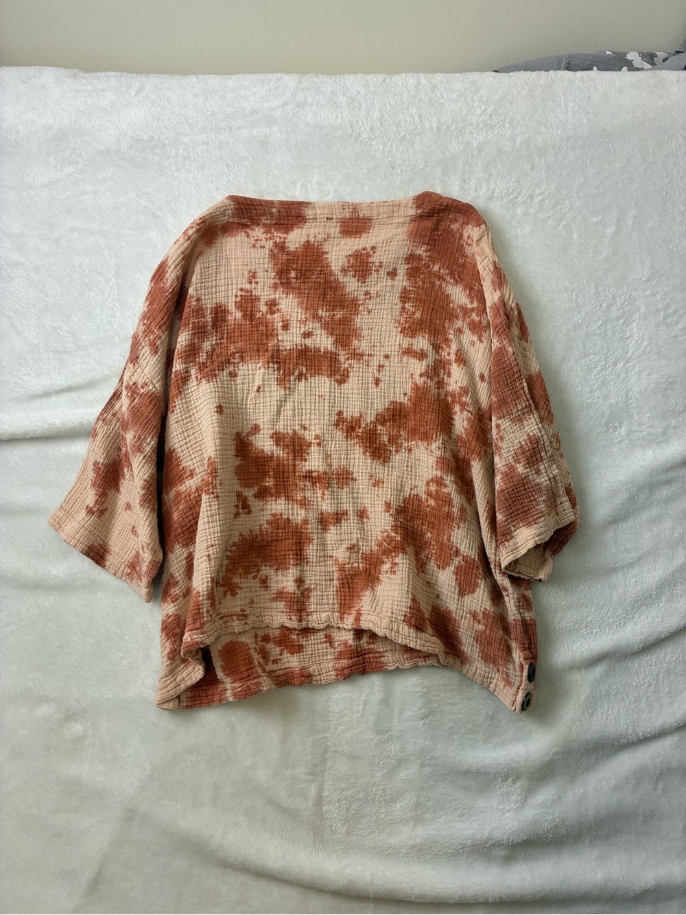 J. Jill Rust and Cream Tie-Dye Waffle Knit Top